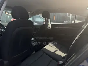 Hyundai Elantra SE 2018 Blue