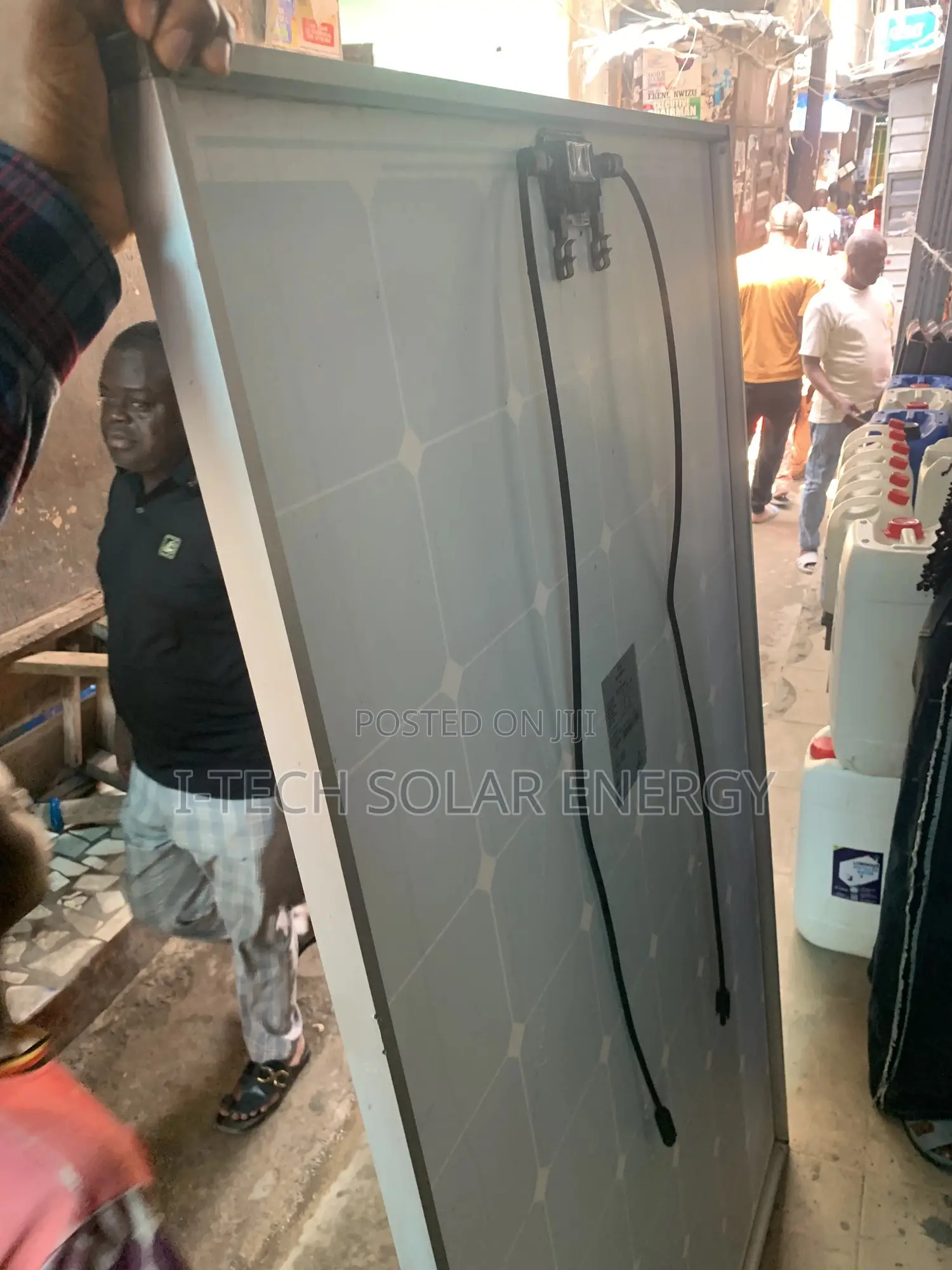 300watts Solarworld Solar Panel