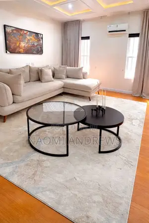 Beautiful One Bedroom Flat With a Pool Fully Serviced