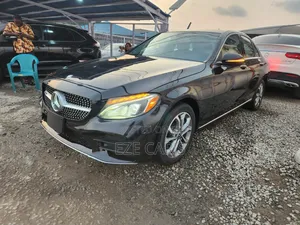 Mercedes-Benz C300 Sport 4Matic Sedan AWD (2.0L 4cyll 7A) 2016 Black