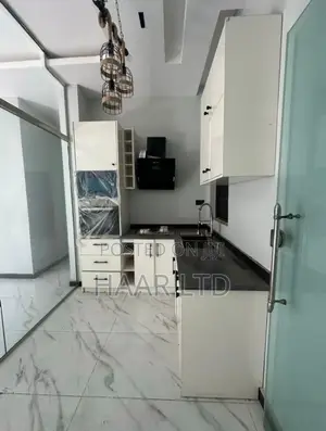 2bdrm Apartment in Lekki Phase 1 for rent
