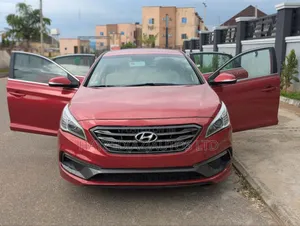 Hyundai Sonata SE 4dr Sedan (2.4L 4cyl 6A) 2015 Burgundy