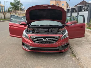 Hyundai Sonata SE 4dr Sedan (2.4L 4cyl 6A) 2015 Burgundy