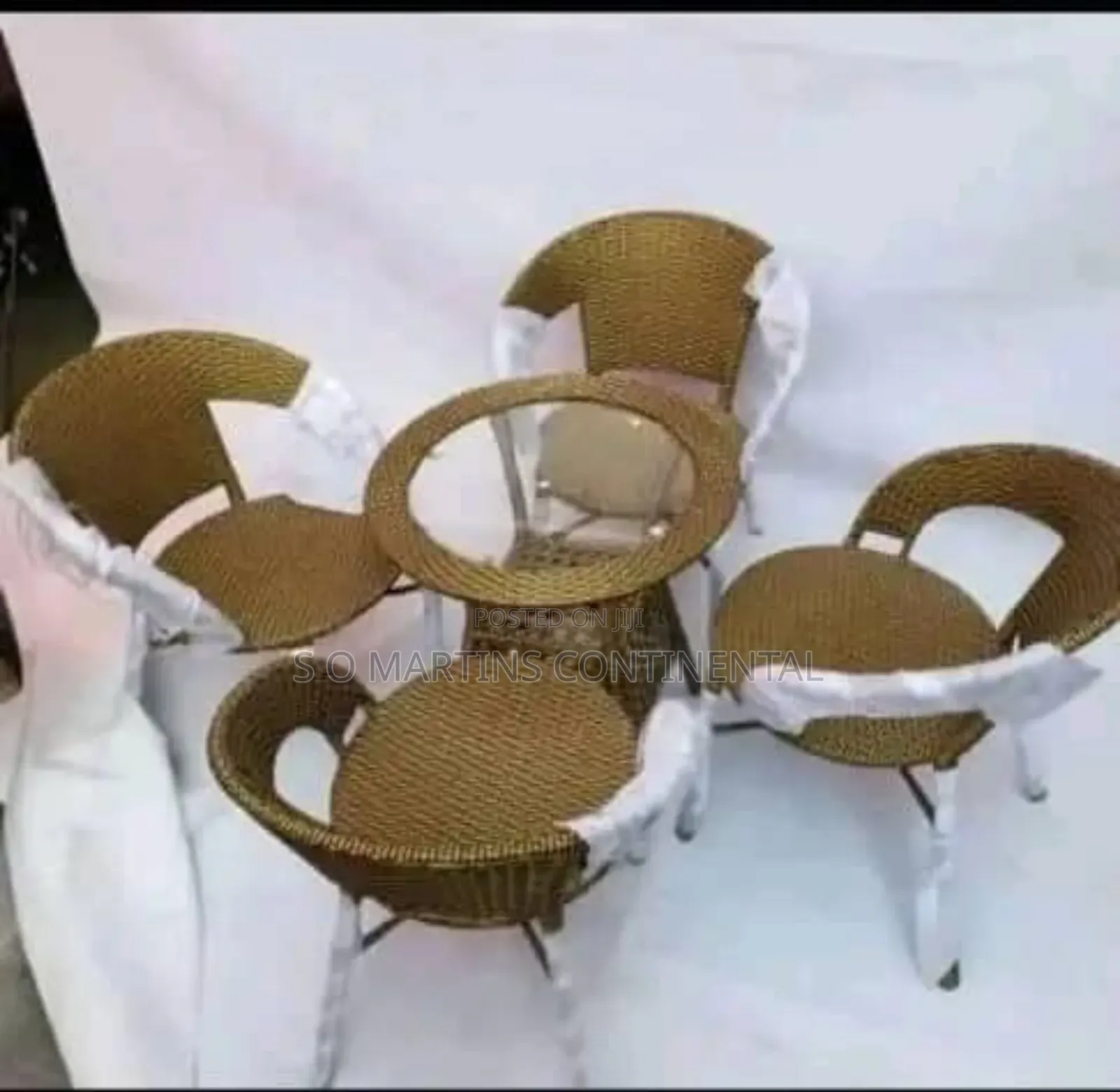 New Model Garden Table and 4 Chairs