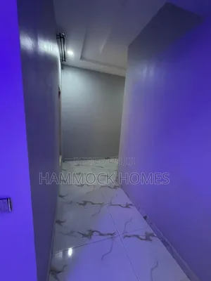 4bdrm Apartment in Kolapo Ishola Gra, Akobo for rent