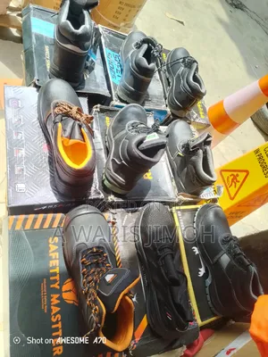 All Types of Safety Shoe Is Available