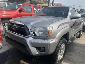 Toyota Tacoma V6 4dr Double Cab 4WD 5.0 ft. SB (4.0L 6cyl 6M) 2015