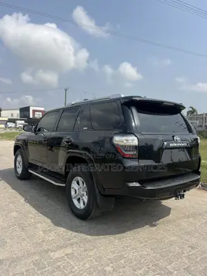 Toyota 4-Runner SR5 Premium 4dr 4x4 (4.0L 6cyl 5A) 2016 Black
