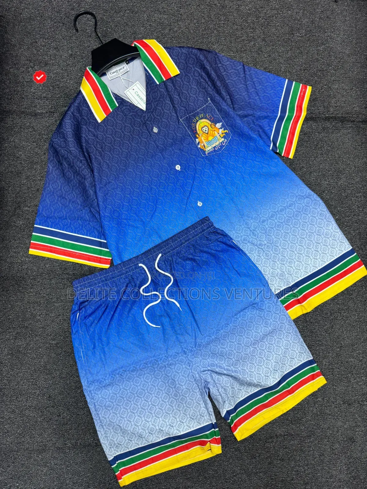 *Quality Vintage Up and Down in Store *
Beach Wear Combo