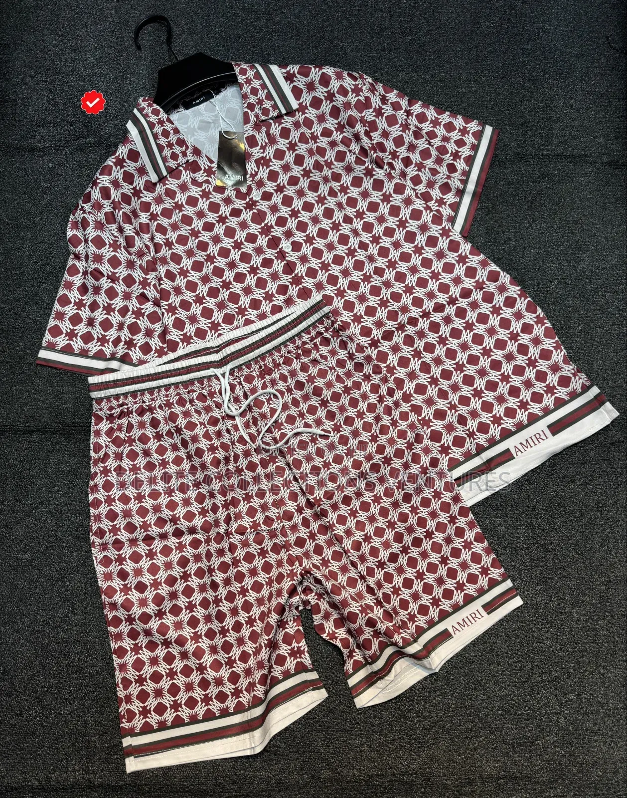 *Quality Vintage Up and Down in Store *
Beach Wear Combo