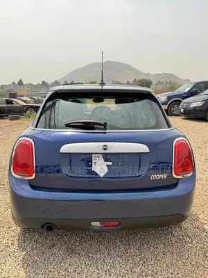 Mini Cooper 2016 Blue