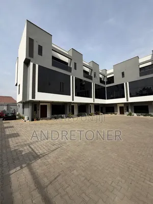 4bdrm Townhouse / Terrace in Wuse 2 for rent