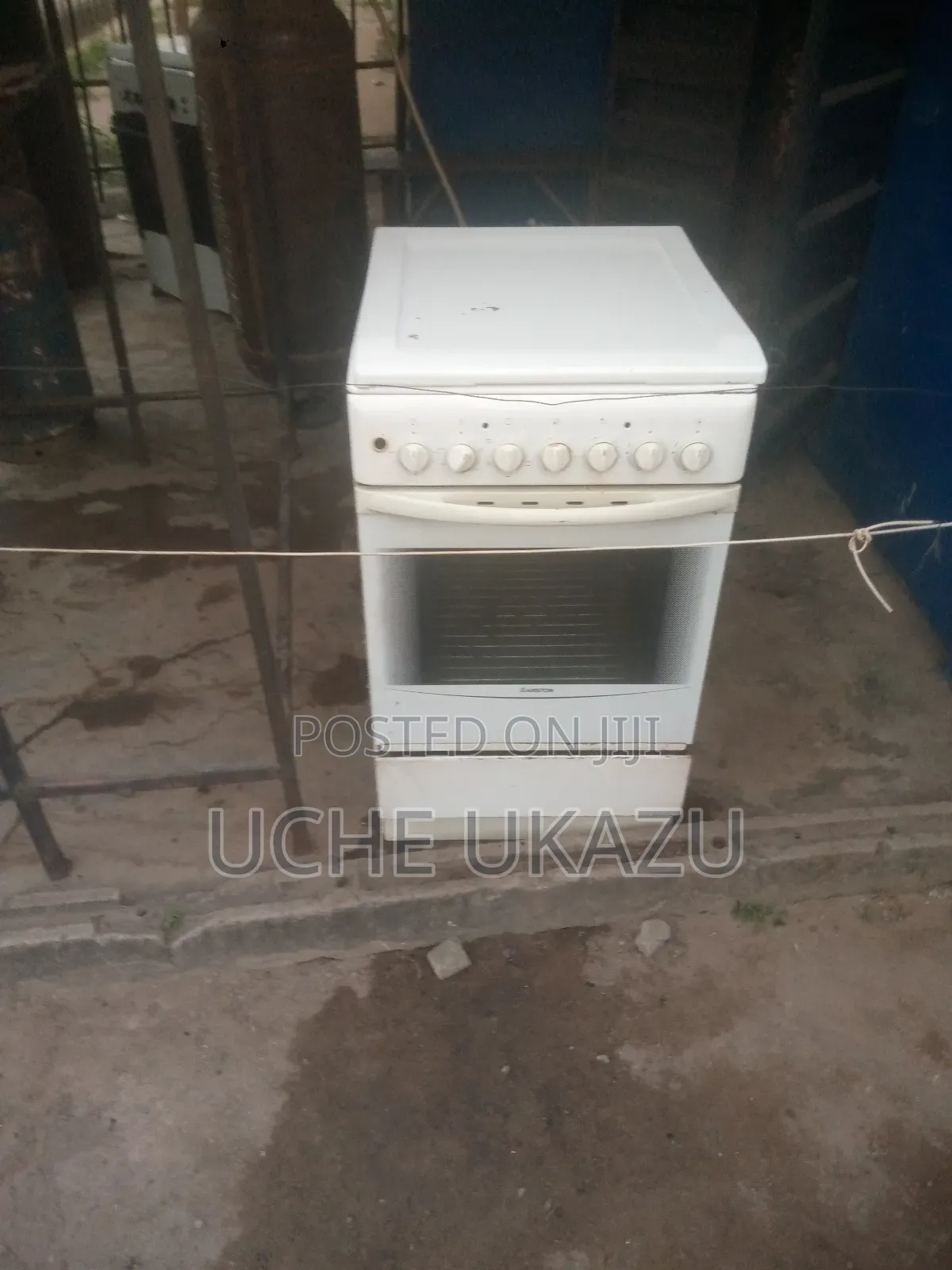 2 Gas + 2 Hot Plate Standing Cooker