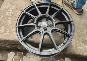 18-inch Mattblack Rim.