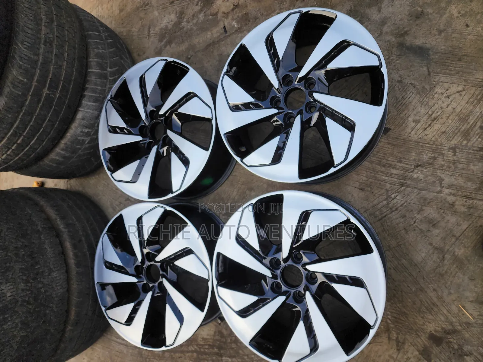 18inch Cr-v Honda 2017.