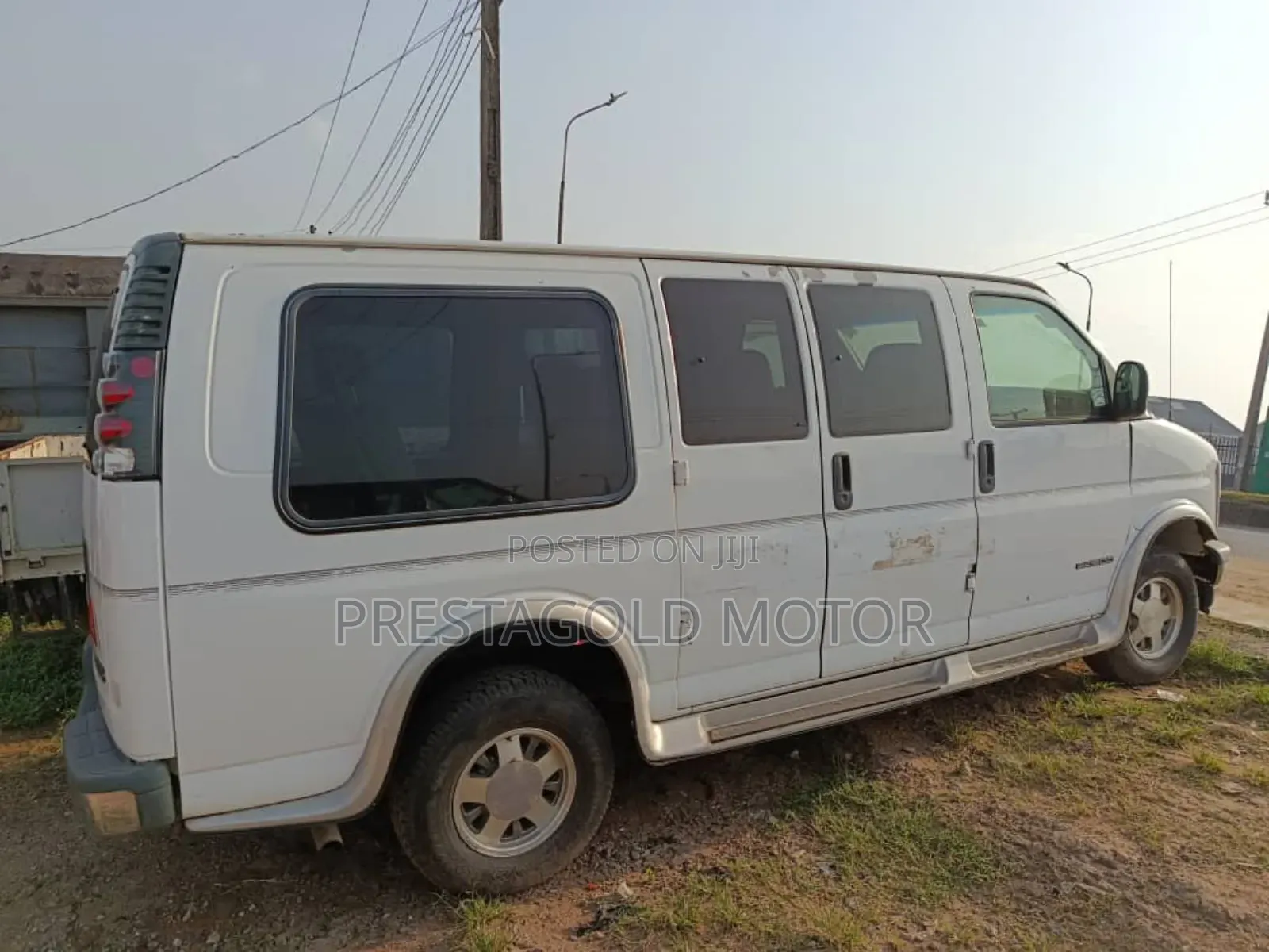 GMC 4500 2003 White