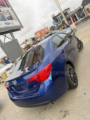 Toyota Corolla 2014 Blue