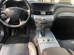 Infiniti Q70 2017 Black
