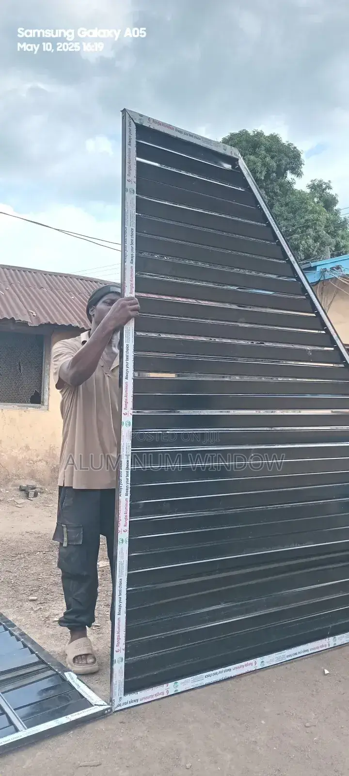 Frameless Window