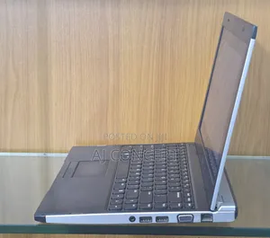 Laptop Dell Latitude 3330 6GB Intel Celeron HDD 250GB