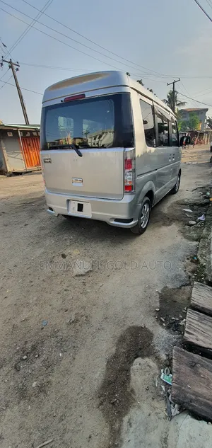 Suzuki APV Minibus 2015 Silver