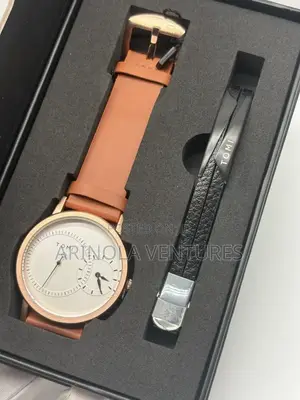*_Tomi Fashion Leather+Bracelet or Pen_* 
*A Very Unique and Unco