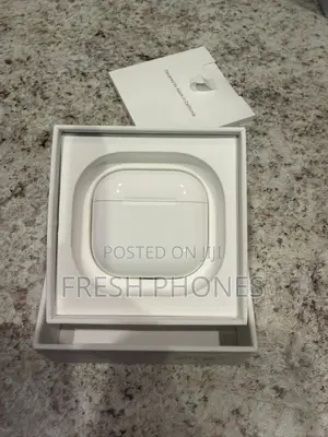 Apple Airpods 4 - Very Clean Condition