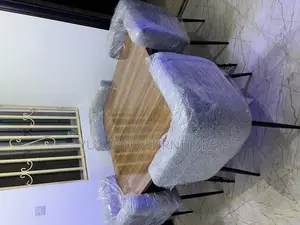 4 Chairs Round Dining