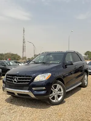 Mercedes-Benz M Class ML350 4MATIC 4dr SUV AWD (3.5L 6cyl 7A) 2015 Blue
