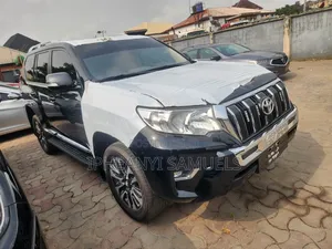 Toyota Land Cruiser Prado 4.0 2023 Black
