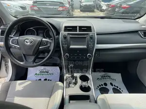 Toyota Camry 2016 White