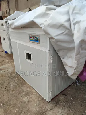 1300 Eggs Automatic Incubator