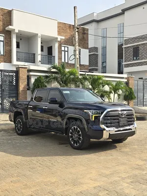 Toyota Tundra Limited 2022 Blue