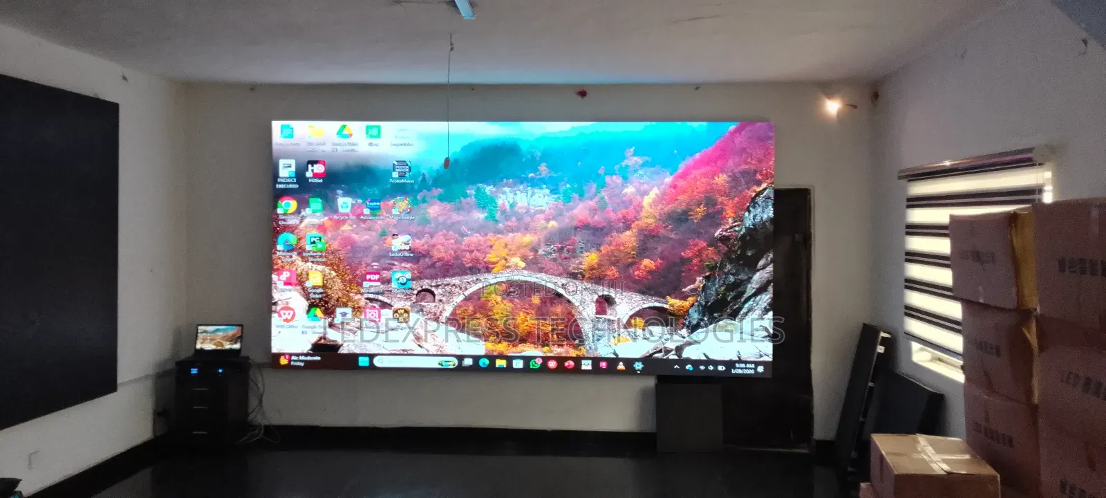 Ikoyi Display Nova Brighter Led for Occasions