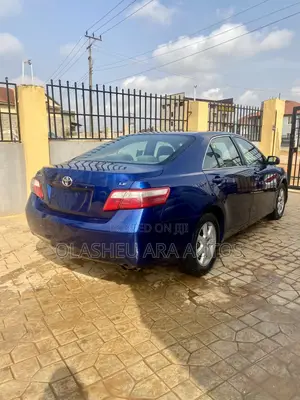 Toyota Camry LE 4dr Sedan (2.4L 4cyl 5A) 2009 Blue