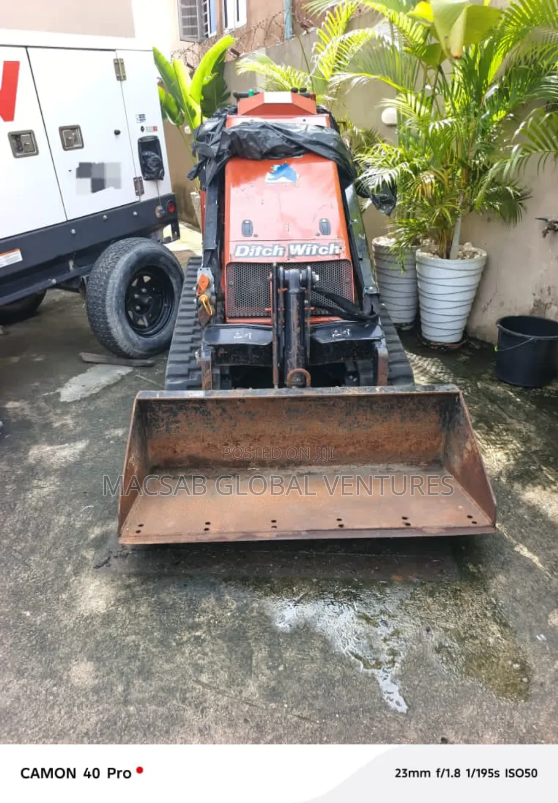 Ditch Witch Sk800