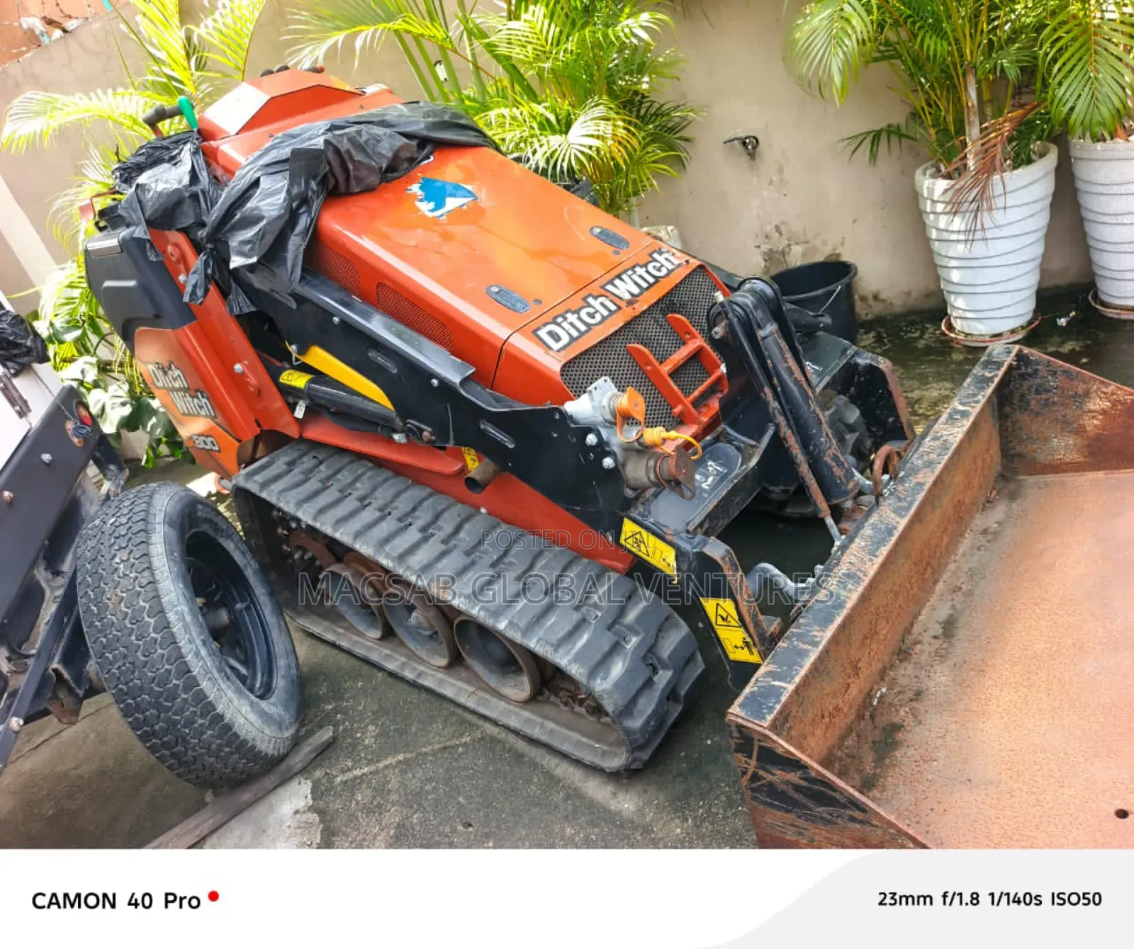 Ditch Witch Sk800