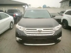 Toyota Highlander Limited 3.5l 4WD 2013 Black