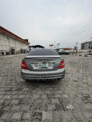 Mercedes-Benz C300 Luxury 4Matic Sedan AWD (3.0L 6cyl 7A) 2011 Gray