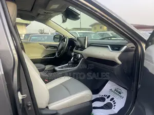 Toyota RAV4 2020 Black
