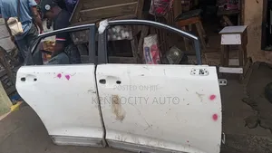Front Nd Back Empty-Door Right Side Venza 2010/2015