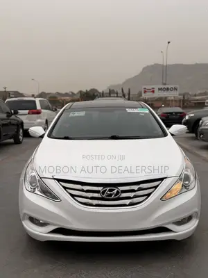 Hyundai Sonata SE 2.0T Sedan FWD (2.0L 4cyl 6A) 2012 White