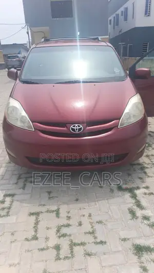 Toyota Sienna XLE 7 Passenger 2010 Burgundy