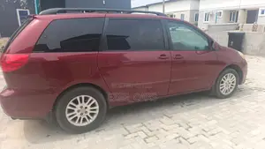 Toyota Sienna XLE 7 Passenger 2010 Burgundy