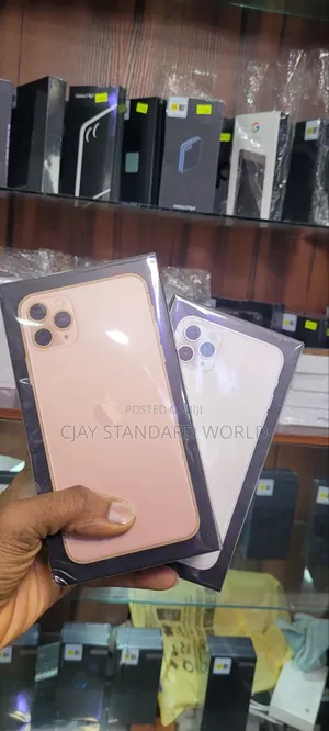 New Apple iPhone 11 Pro Max 256 GB Gold