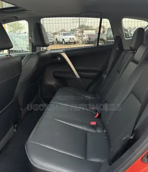 Toyota RAV4 Limited 4dr SUV AWD (2.5L 4cyl 6A) 2015