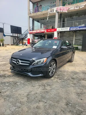Mercedes-Benz C300 Luxury 4dr AWD 4Matic Sedan (2.0L 4cyl 7A) 2015 Gray