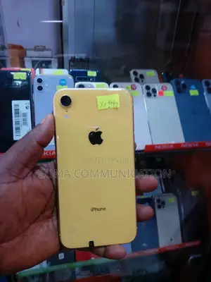 Apple iPhone XR 64 GB Yellow