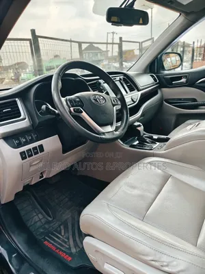 Toyota Highlander Limited Platinum 4dr SUV AWD (3.5L 6cyl 6A) 2015