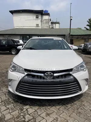 Toyota Camry 2016 White